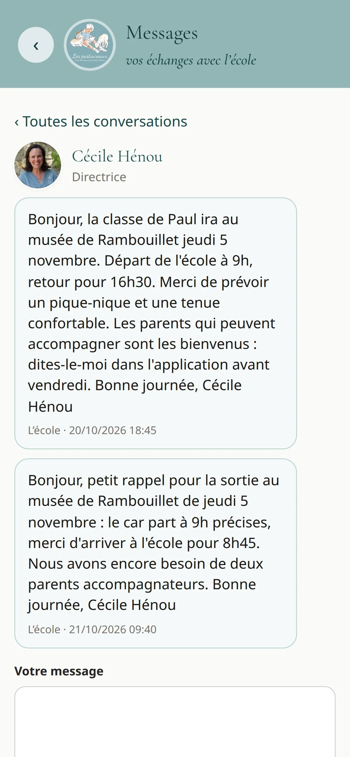 Écran des messages : une conversation entre l’école et une famille au sujet d’une sortie